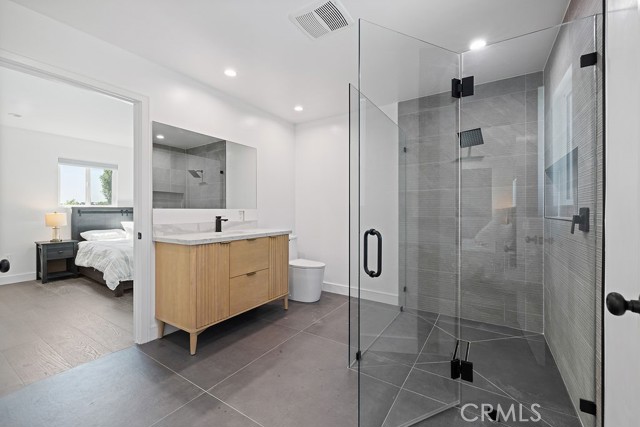 11245 Greenlawn Avenue, Culver City, California 90230, 5 Bedrooms Bedrooms, ,3 BathroomsBathrooms,Residential Lease,For Rent,11245 Greenlawn Avenue,CRSR25156538