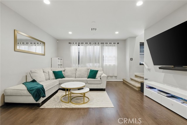 13238 Klein Court, Sylmar CA: https://media.crmls.org/medias/ec3a0034-04ba-4852-893b-f8956cd5a4dc.jpg