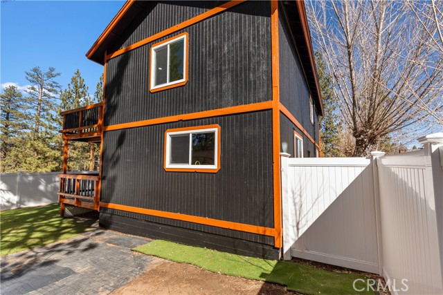 Detail Gallery Image 68 of 72 For 39933 Deer, Big Bear Lake,  CA 92315 - 3 Beds | 2 Baths