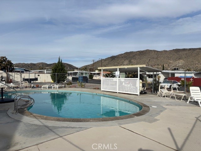 56254 29 Palms Highway, Yucca Valley CA: https://media.crmls.org/medias/ec3af08f-763c-4c21-b94c-4391c5e04df0.jpg