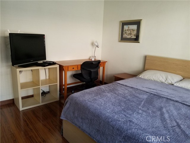 8694 Villa La Jolla Drive, La Jolla CA: https://media.crmls.org/medias/ec3c4952-ae8e-4bbc-8756-dcca1f138547.jpg