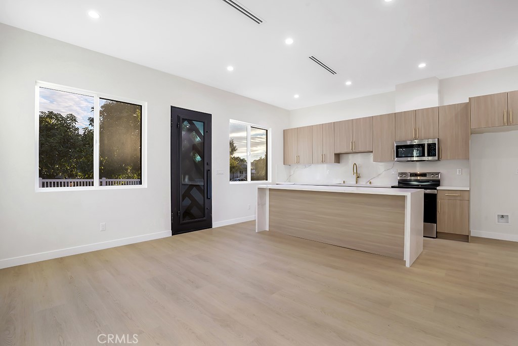 MLS #SR25264027 image #5