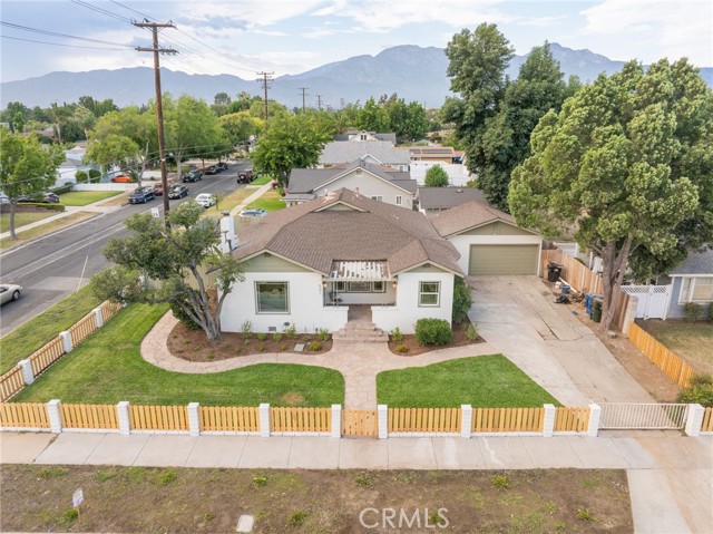 501 E 5th Street, Ontario CA: https://media.crmls.org/medias/ec3cba4f-1e42-4ac1-ae50-66e15cf0e8c7.jpg