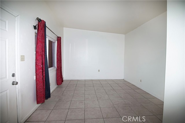 Detail Gallery Image 3 of 18 For 14960 7th St, Victorville,  CA 92395 - 2 Beds | 1 Baths