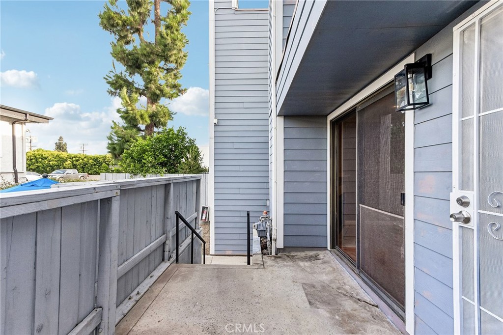 15113 Saticoy Street #25