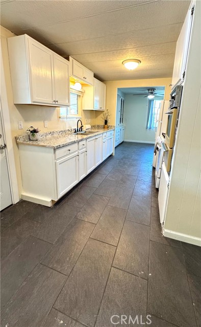 Detail Gallery Image 8 of 15 For 2020 Ashby Road #13, Merced,  CA 95348 - 2 Beds | 2 Baths