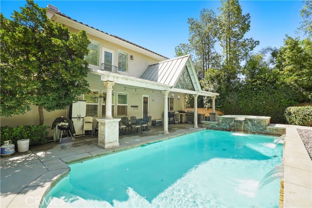29123 Black Pine Way, Saugus CA: https://media.crmls.org/medias/ec3e24f2-04a8-4e77-8f4e-12d6020b17e8.jpg