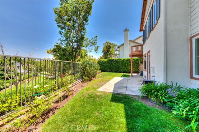 17 Danbury, Ladera Ranch CA: https://media.crmls.org/medias/ec3e495d-8bb7-4203-8d5e-0ea5fc581a45.jpg