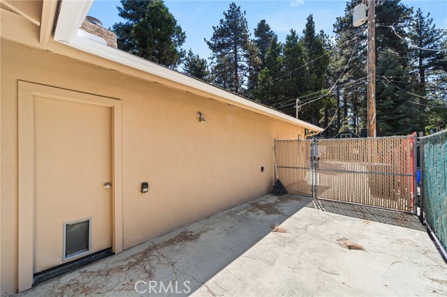 31686 Luring Pines Circle, Running Springs, CA 92382