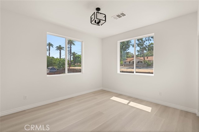 Detail Gallery Image 29 of 36 For 5978 Copperfield Ave, Riverside,  CA 92506 - 5 Beds | 4/1 Baths