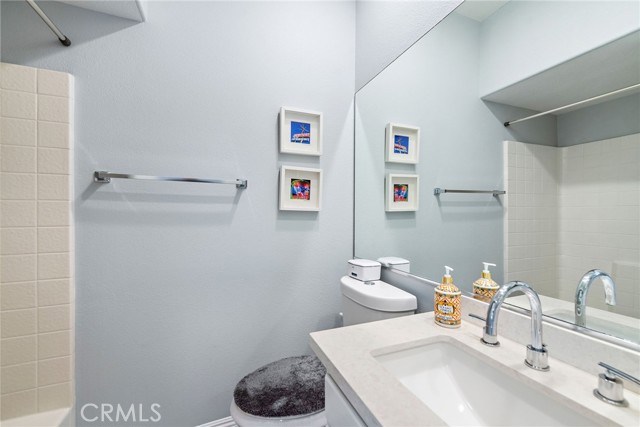 26 Hawksmoor, Aliso Viejo CA: https://media.crmls.org/medias/ec3f04a0-e255-4e74-96c3-f6ca1094f7ee.jpg