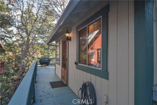 Detail Gallery Image 22 of 22 For 735 E Victoria Ct, Lake Arrowhead,  CA 92352 - 2 Beds | 1/1 Baths