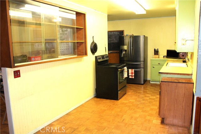 Spacious Kitchen!