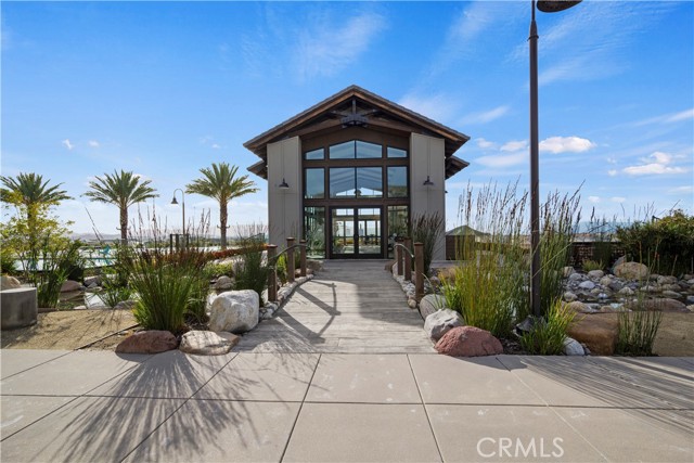 5 Bed Home for Sale in Saugus, California