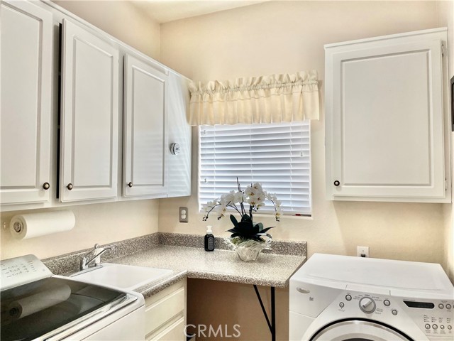 Detail Gallery Image 25 of 57 For 8004 Palm View Ln, Riverside,  CA 92508 - 6 Beds | 4/1 Baths