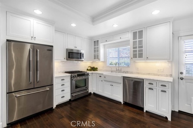 Detail Gallery Image 10 of 30 For 3619 N Poinsettia Ave, Manhattan Beach,  CA 90266 - 3 Beds | 2/1 Baths