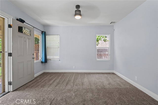 2703 Gates AVE, Redondo Beach CA: https://media.crmls.org/medias/ec401f02-b72e-40da-9cd9-2a294af53ada.jpg