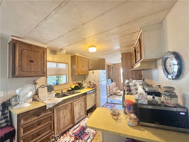 Detail Gallery Image 25 of 29 For 7425 Church St #125,  Yucca Valley,  CA 92284 - 2 Beds | 1/1 Baths