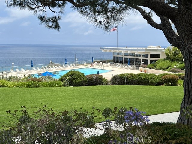 Clubhouse & Main Pool Clubhouse & Main Pool
