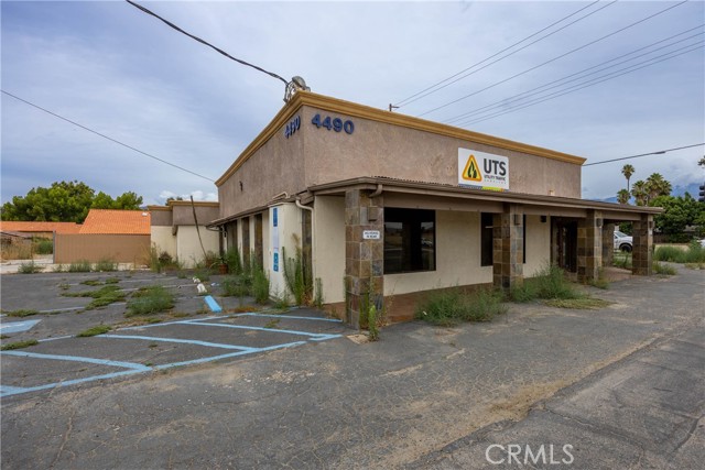 4490 E Florida Avenue, Hemet, California 92544, ,Commercial Lease,For Rent,4490 E Florida Avenue,CRPW24135694