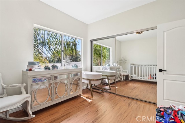 5635 Woodman Avenue, Van Nuys CA: https://media.crmls.org/medias/ec415b3b-cf0d-4359-b96e-0e19a31080cf.jpg