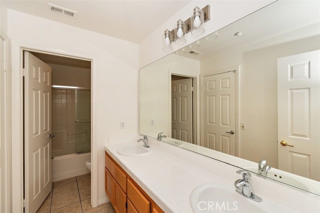 Detail Gallery Image 31 of 47 For 11273 Poulsen Ave, Montclair,  CA 91763 - 5 Beds | 3/1 Baths