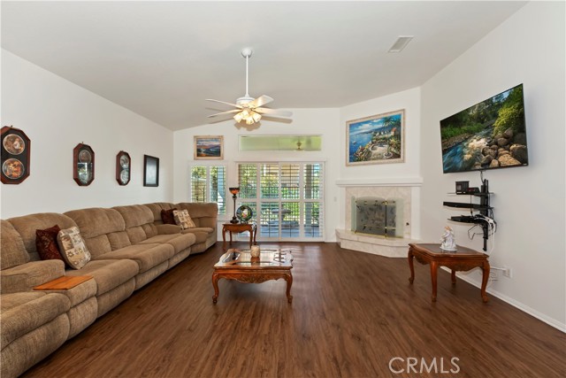 Detail Gallery Image 15 of 47 For 39965 via Oporta, Murrieta,  CA 92562 - 3 Beds | 2 Baths