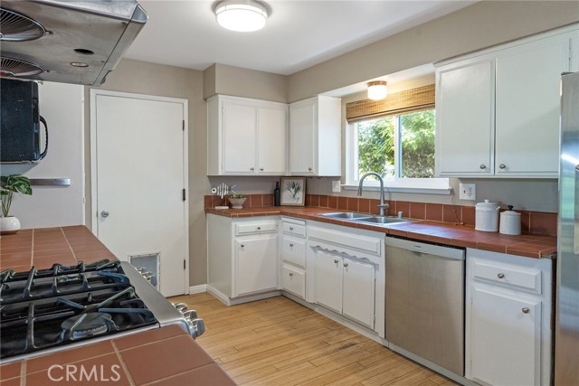Detail Gallery Image 11 of 40 For 4 Yale Way, Chico,  CA 95926 - 3 Beds | 2 Baths