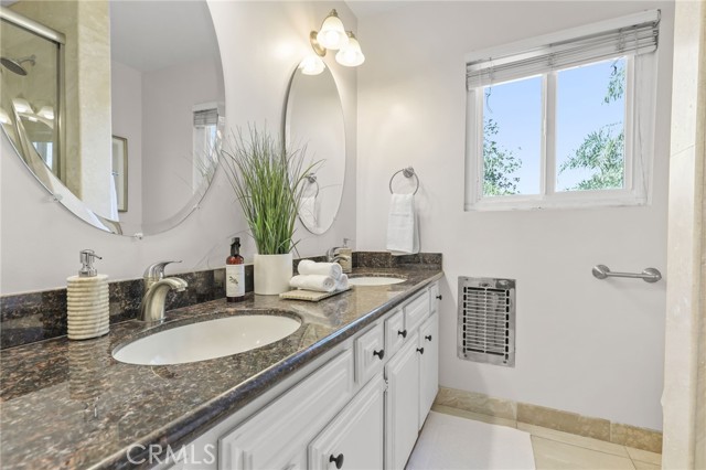 Detail Gallery Image 31 of 59 For 21419 Stanwell, Chatsworth,  CA 91311 - 5 Beds | 3 Baths