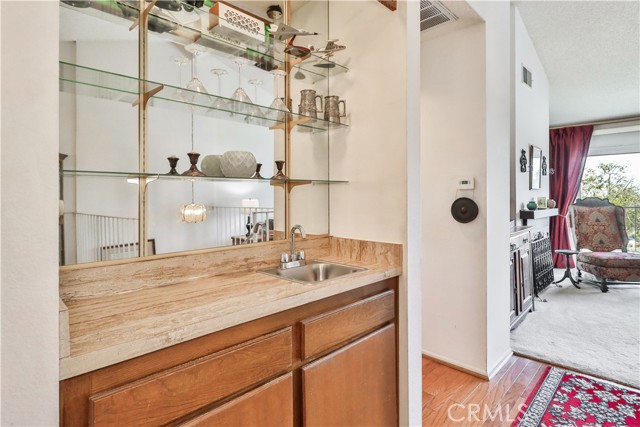 Detail Gallery Image 10 of 38 For 19501 Rinaldi St #73,  Porter Ranch,  CA 91326 - 3 Beds | 2/1 Baths