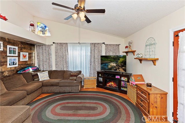 Detail Gallery Image 16 of 34 For 23683 White Owl Ct, Moreno Valley,  CA 92553 - 4 Beds | 2 Baths