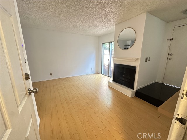 9336 Van Nuys Boulevard, Panorama City CA: https://media.crmls.org/medias/ec44447d-1c6e-4bfa-8896-27d523adfe84.jpg