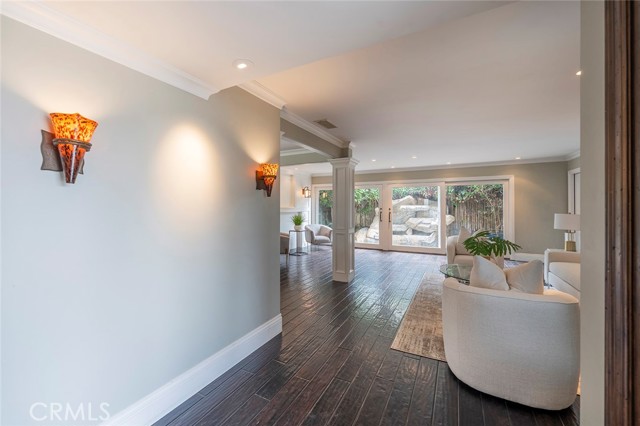 Detail Gallery Image 9 of 66 For 712 Aleppo, Newport Beach,  CA 92660 - 3 Beds | 2 Baths