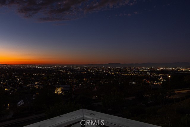 https://media.crmls.org/medias/ec46a424-7c11-4afc-a901-b5d4cd2f777d.jpg?preset=X-Large