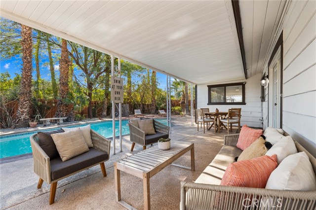 2200 N Carillo Road, Palm Springs CA: https://media.crmls.org/medias/ec46f359-d1b6-488b-ba97-8f66f012ee77.jpg