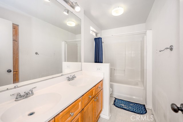 27625 PRIMROSE Lane, Castaic CA: https://media.crmls.org/medias/ec46ff7d-8e42-46d9-afab-9749e38654a0.jpg