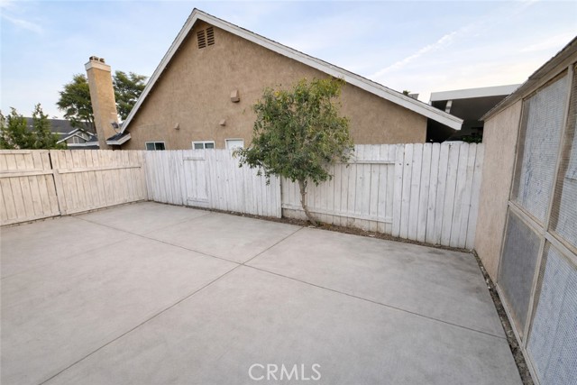 Detail Gallery Image 7 of 9 For 2036 Cherrytree Dr, Perris,  CA 92571 - 3 Beds | 2/1 Baths
