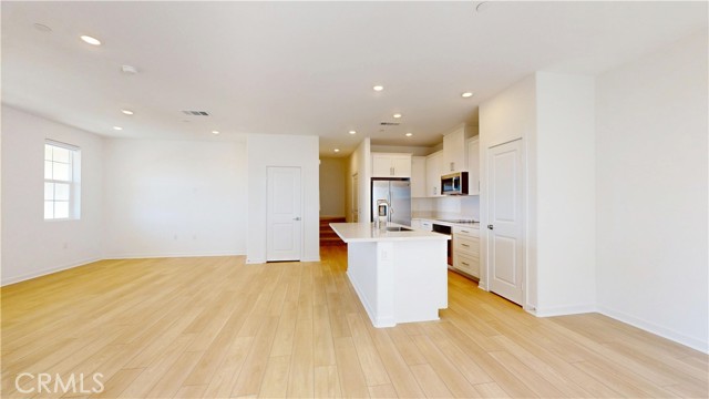 Detail Gallery Image 5 of 33 For 8421 Gabrielino Ct, Rancho Cucamonga,  CA 91730 - 3 Beds | 2/1 Baths