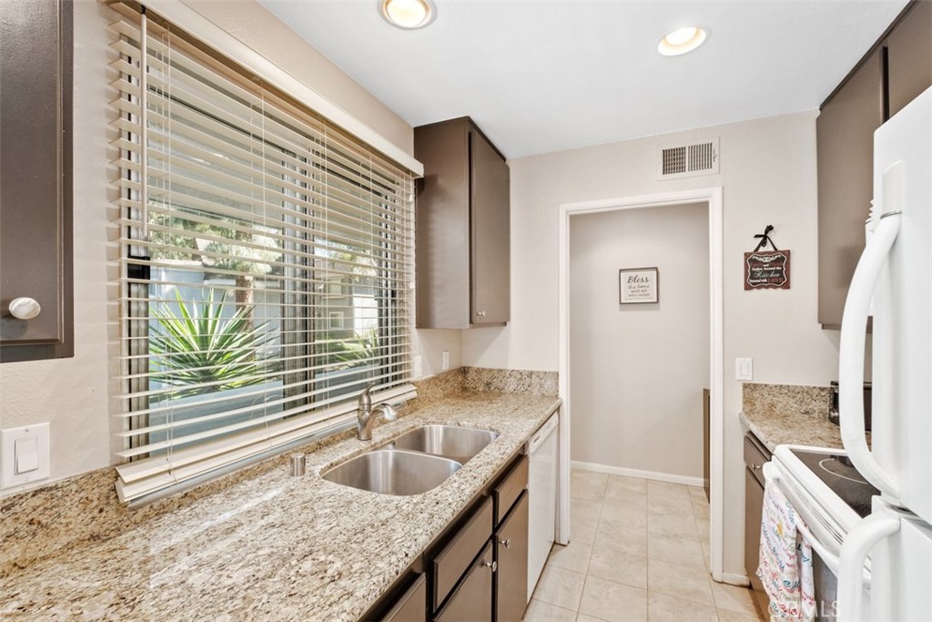 Ec47d906 Acbf 48c3 A36a 1467b4de4563