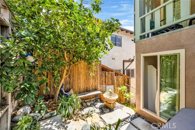 Detail Gallery Image 31 of 35 For 733 Crane Bld, Los Angeles,  CA 90065 - 3 Beds | 2 Baths