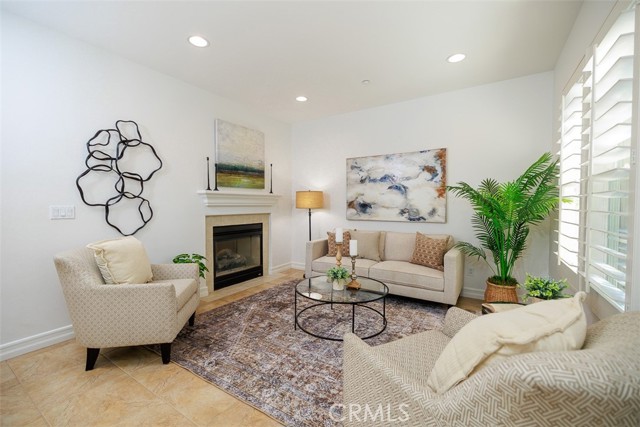 72 Orange Blossom, Ladera Ranch CA: https://media.crmls.org/medias/ec4849fb-bf7d-49e0-8c29-9df3f23299a2.jpg