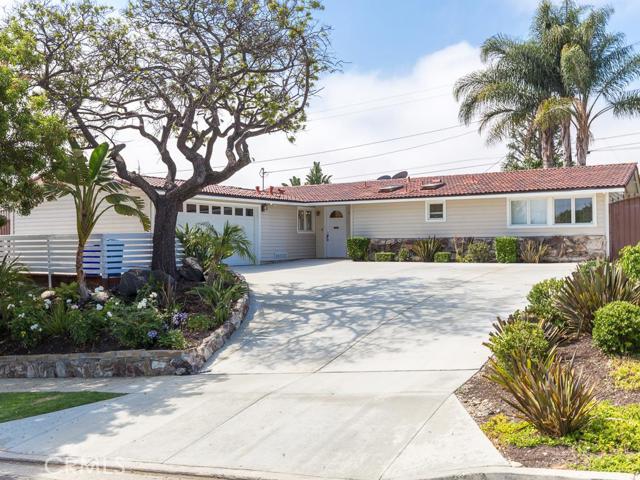 2048 Crestwood Street, Rancho Palos Verdes, California 90275, 4 Bedrooms Bedrooms, ,2 BathroomsBathrooms,Residential,Sold,Crestwood,PV16142597