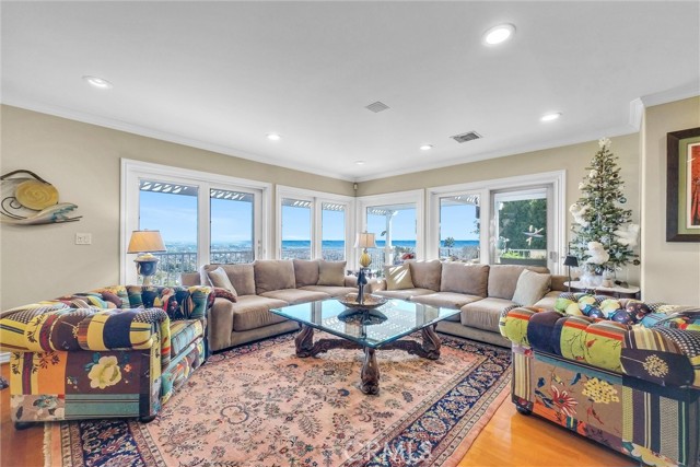 6309 Via Colinita, Rancho Palos Verdes CA: https://media.crmls.org/medias/ec488ffc-fd76-4b1f-b9f5-0b1e4ba83799.jpg