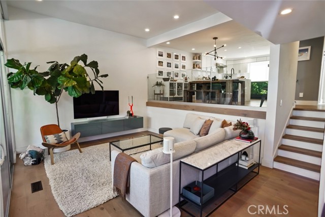 Image 1 of 27 For 4426 Kling Street