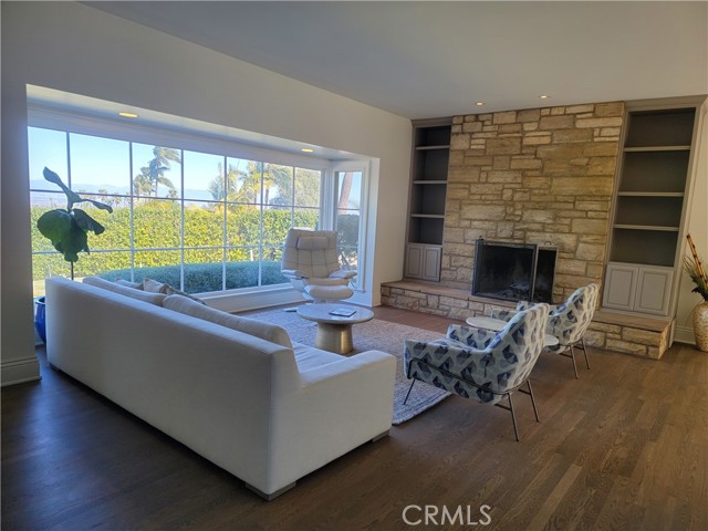 Detail Gallery Image 18 of 54 For 1024 Granvia Altamira, Palos Verdes Estates,  CA 90274 - 5 Beds | 4/2 Baths