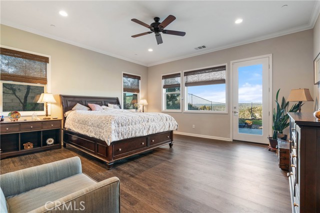 Detail Gallery Image 27 of 66 For 18619 Cedar Crest Dr, Canyon Country,  CA 91387 - 3 Beds | 2/1 Baths