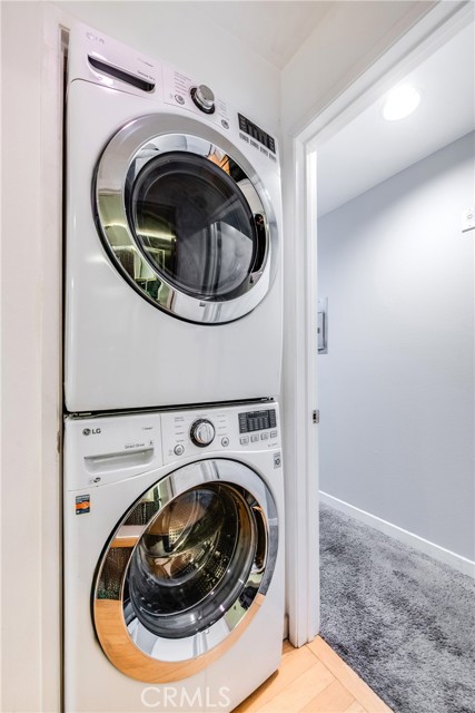 1401 S Bentley Avenue, Los Angeles CA: https://media.crmls.org/medias/ec4b712f-7e01-4633-bc6d-8054da6512ec.jpg