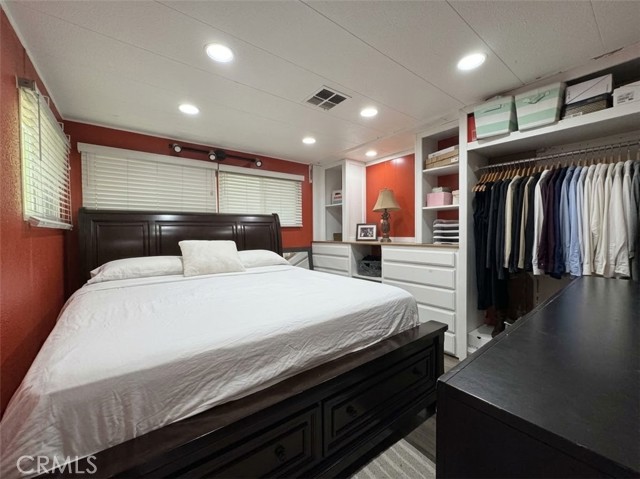 2 Bed Home for Sale in Canyon Country, California