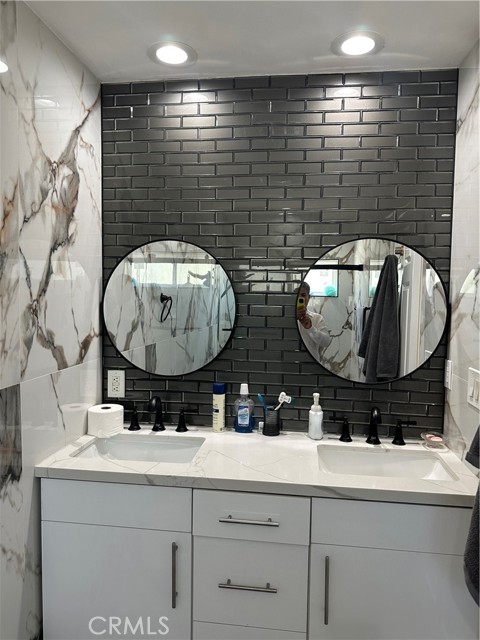 20723 Dolorosa Street, Woodland Hills CA: https://media.crmls.org/medias/ec4d6c56-062b-4597-b008-07ab1078163d.jpg