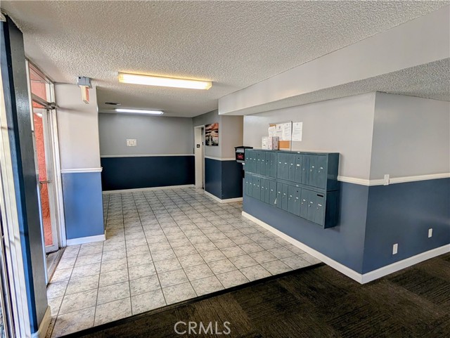 Detail Gallery Image 3 of 7 For 206 Euclid Ave, Long Beach,  CA 90803 - – Beds | – Baths